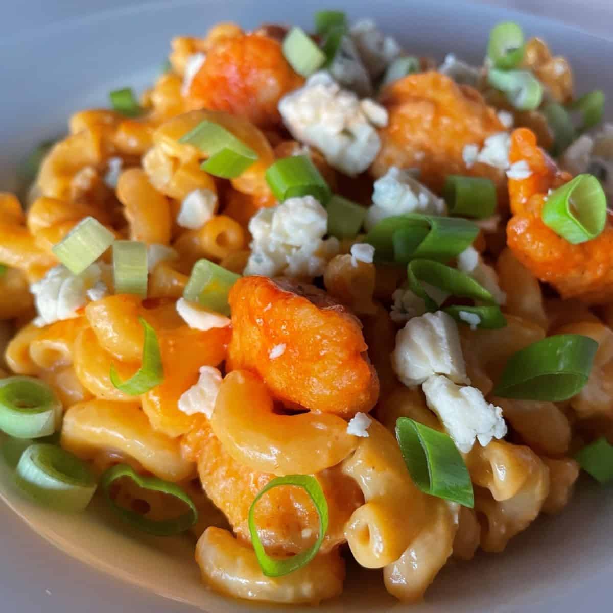 buffalo chicken mac and cheese on a plate
