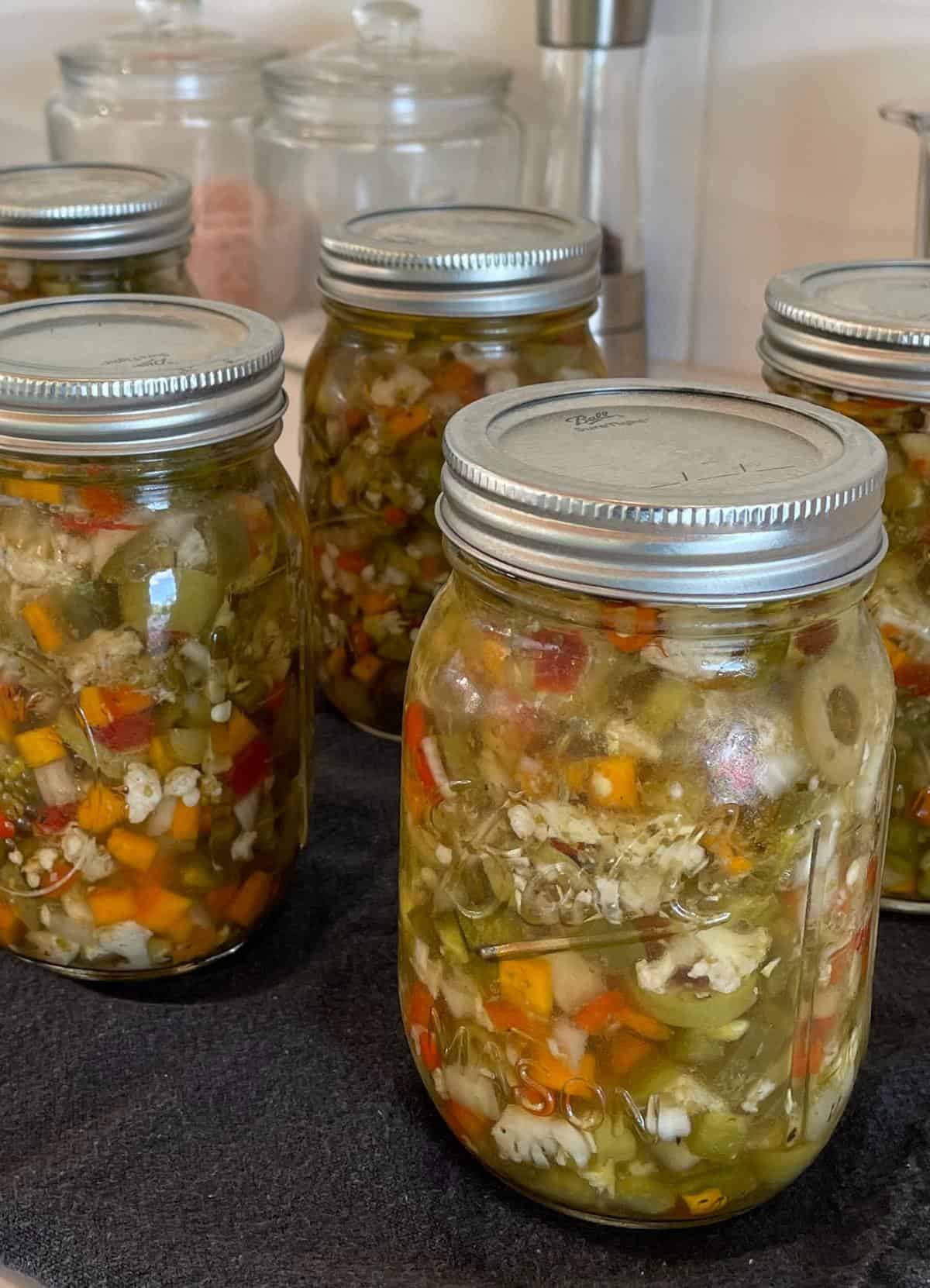 chicago style giardiniera in canning jars