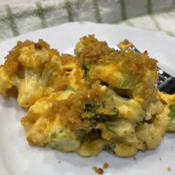 broccoli and cauliflower in a cheesy sauce topped with panko butter crumbs